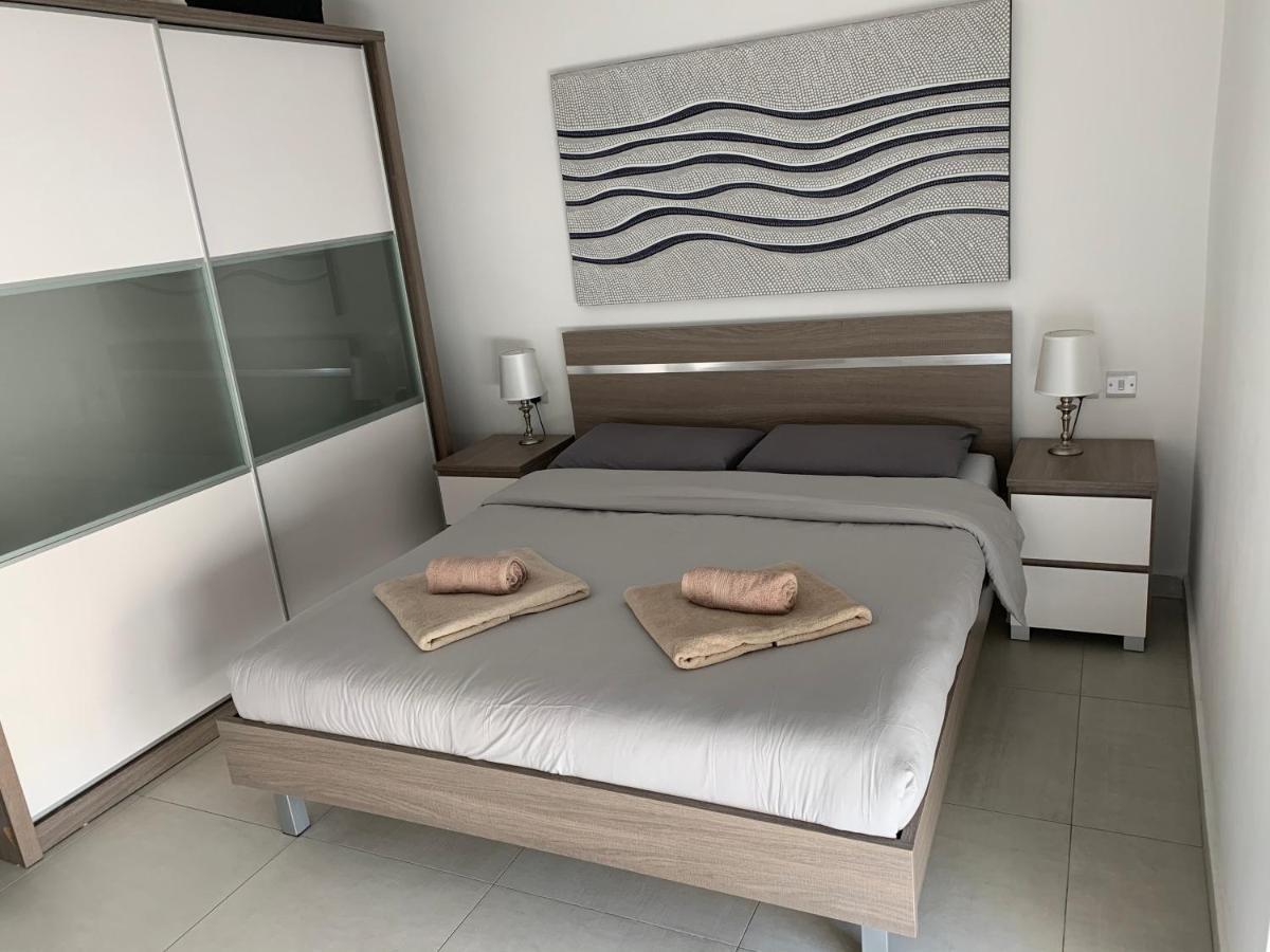Апартаменты Sea View Penthouse Mellieha Bay Экстерьер фото